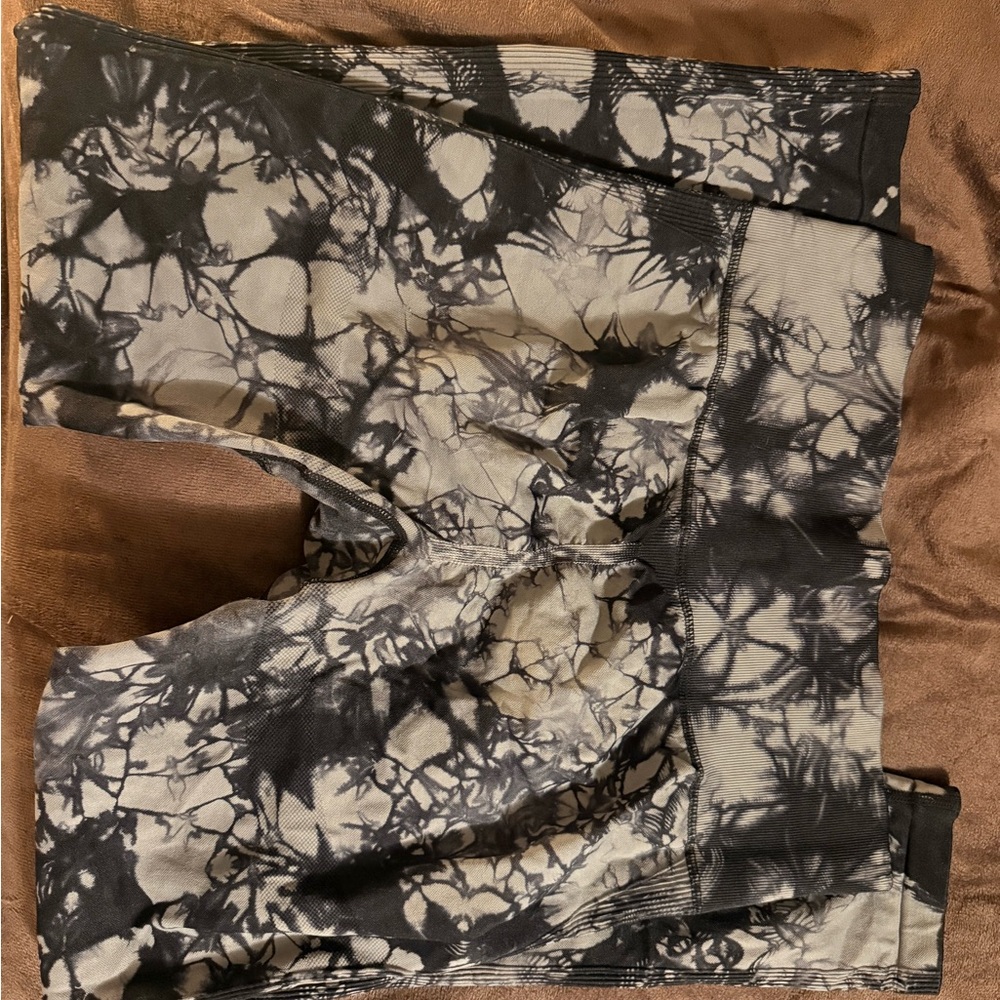 Black & Cream Tie-Dye Active leggings